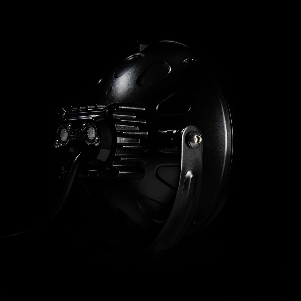 Ambassador Driving Light 9" LIMITED EDITION