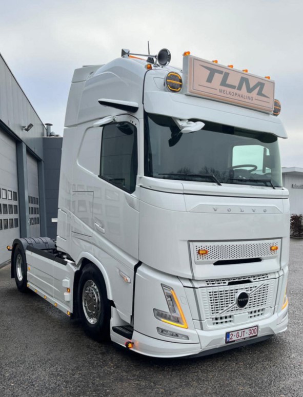 Sunvisor for Volvo FH Aero | Type 3