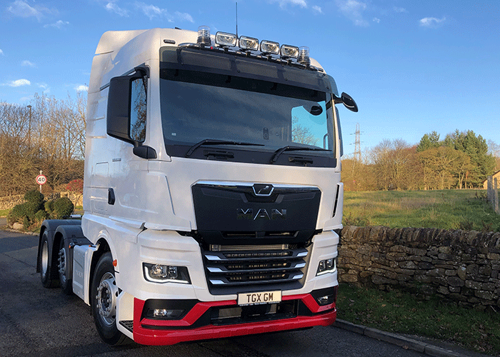 HiBar St. Steel - MAN TGX/TGM - Straight