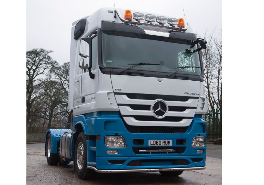 HiBar St. Steel - Mercedes B Actros MP3 MegaSpace