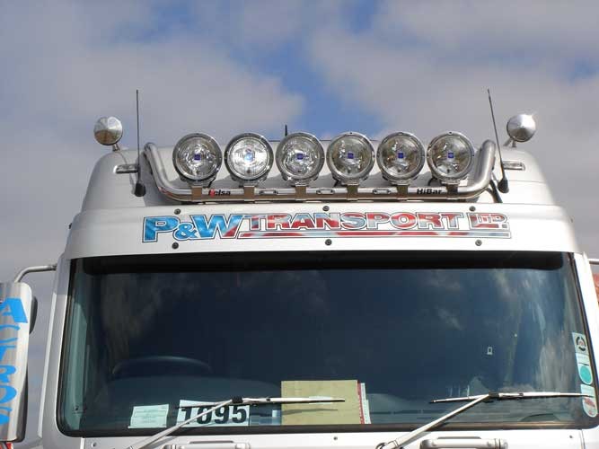 Stainless Steel HiBar for Mercedes Actros MP2 Megaspace | Drop-Down