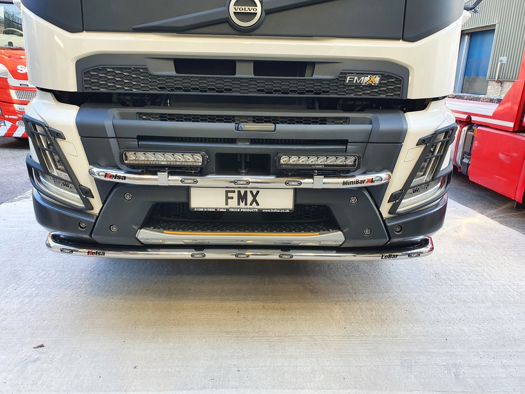 Stainless Steel LoBar for Volvo FMX III | 5 White & 2 Amber LEDs