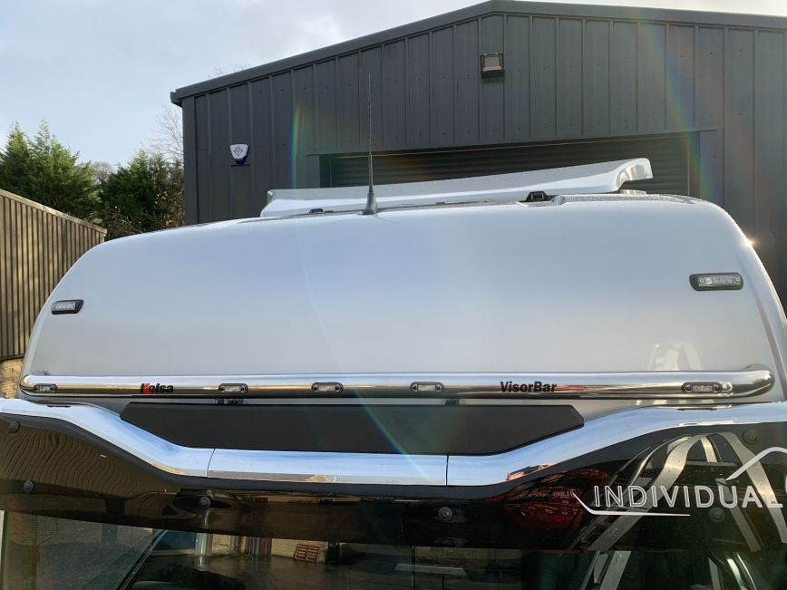 Aluminum VisorBar for MAN TGX GM Cab | 5 LEDs