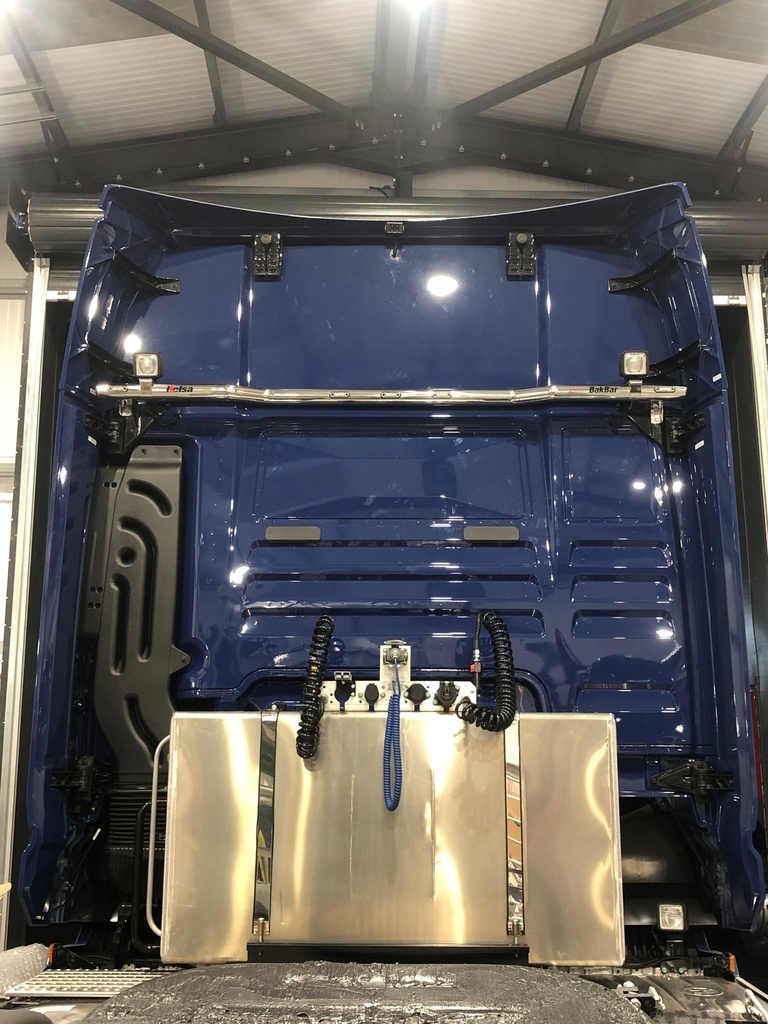 Aluminum BakBar for MAN TG3 GX & GM Cabs