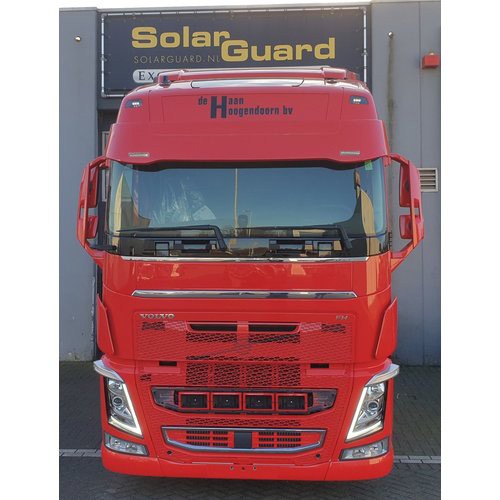 [7VFH4CPZKNO2T3] Sunvisor for Volvo FH4/4B | Type 3 | 2 Bottom Lightholes