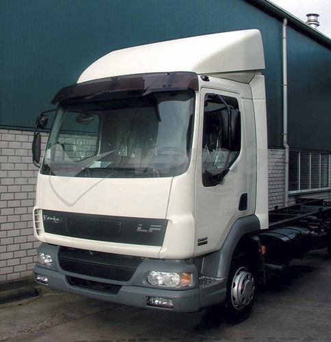 [75067472] Sunvisor for DAF LF | Standard Roof / No Front View Mirror